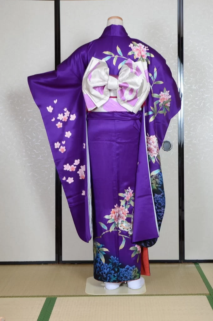 Furisode Kimono FK1-541 Dress Form