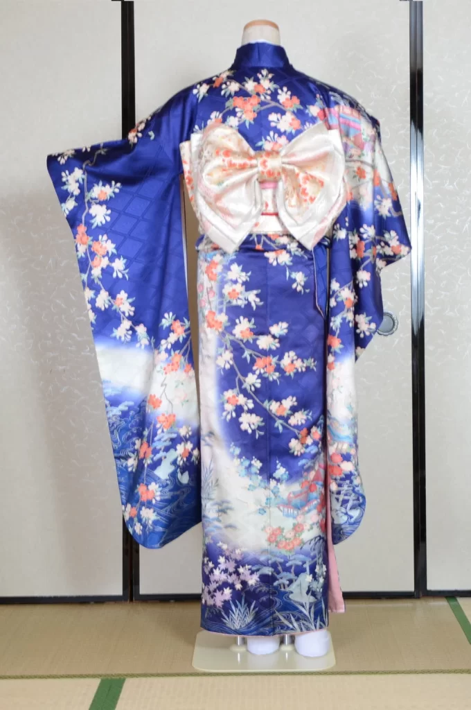 Furisode Kimono FK1-565 Dress Form
