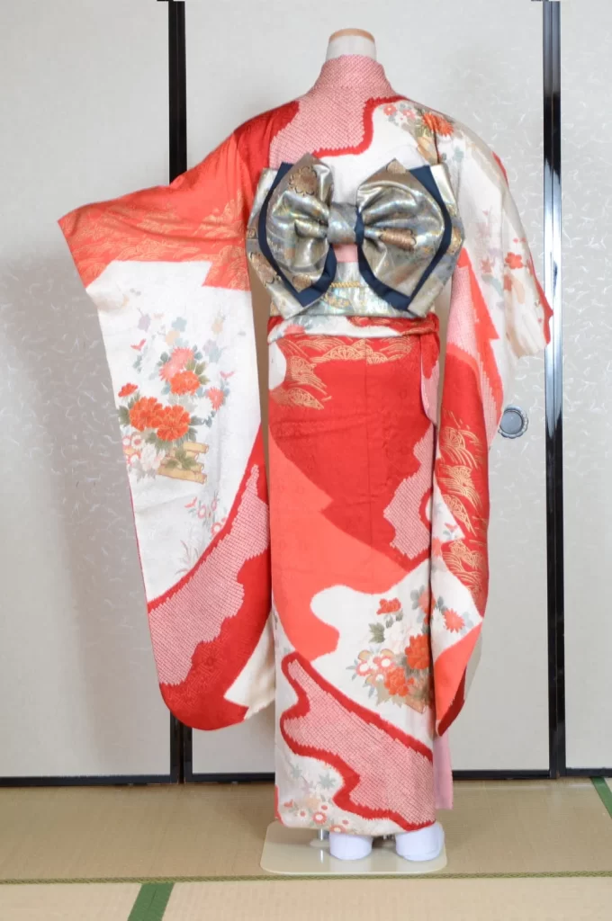 Furisode Kimono FK1-568 Dress Form