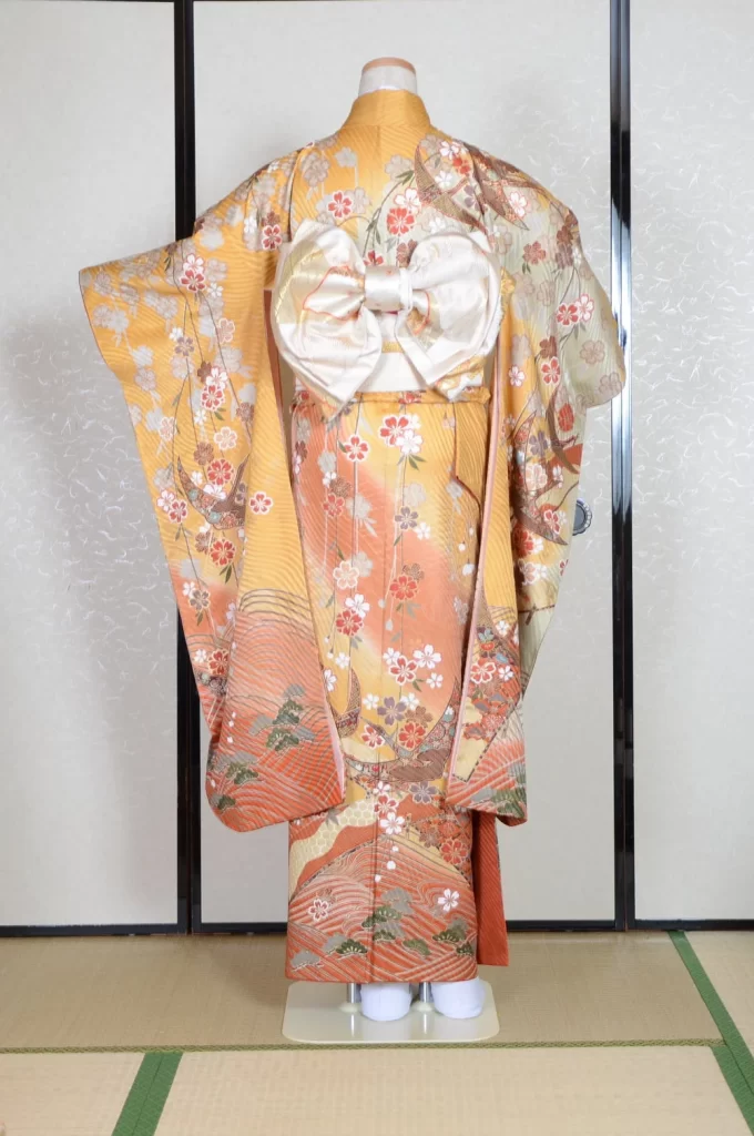 Furisode Kimono FK1-542 Dress Form