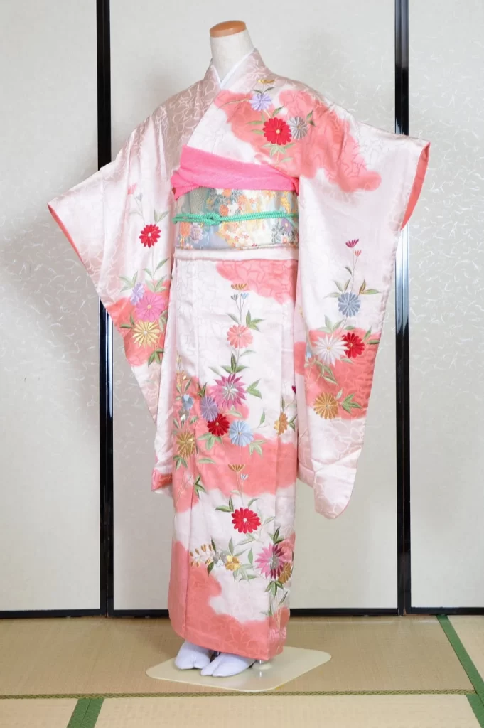 Furisode Kimono FK1-573 Dress Form