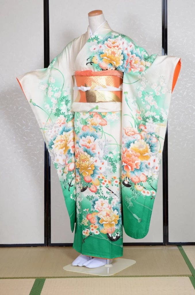 Furisode Kimono FK1-543 Dress Form