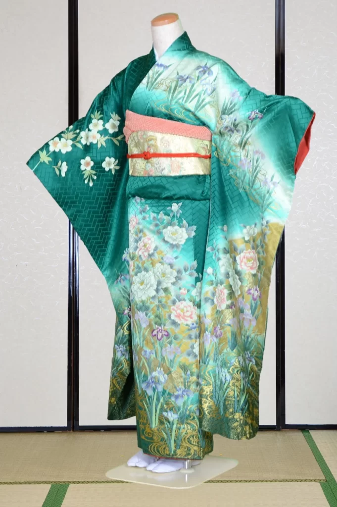 Furisode Kimono FK1-585 Dress Form