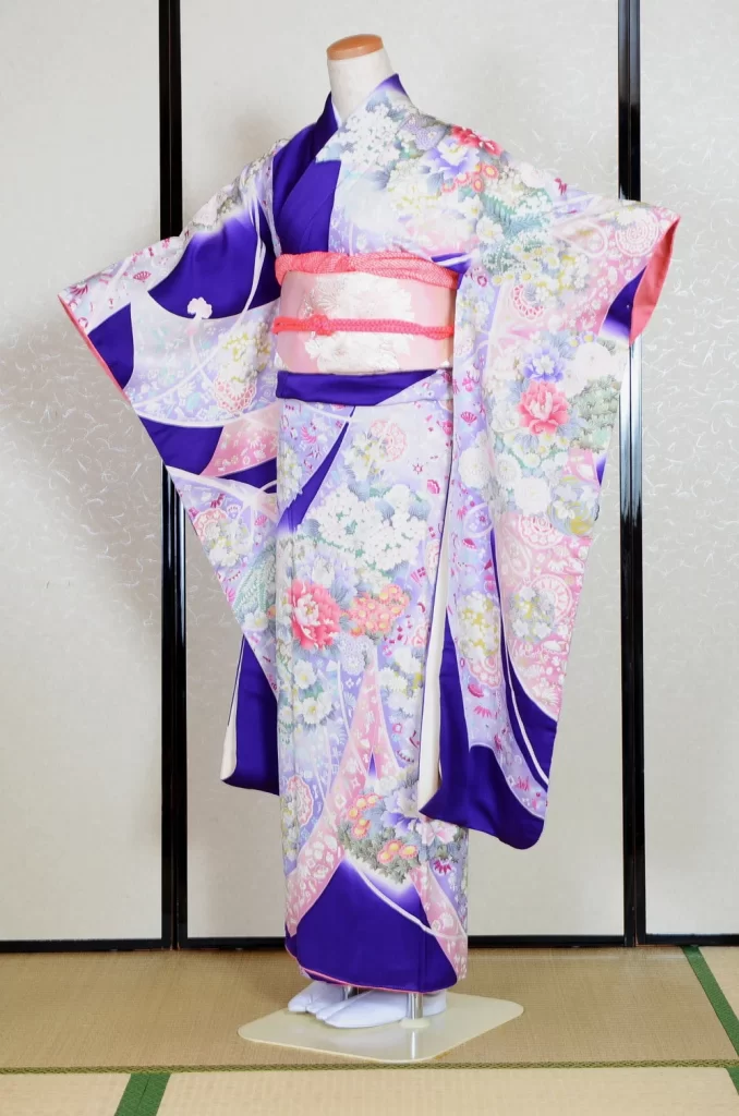 Furisode Kimono FK1-762 Dress Form