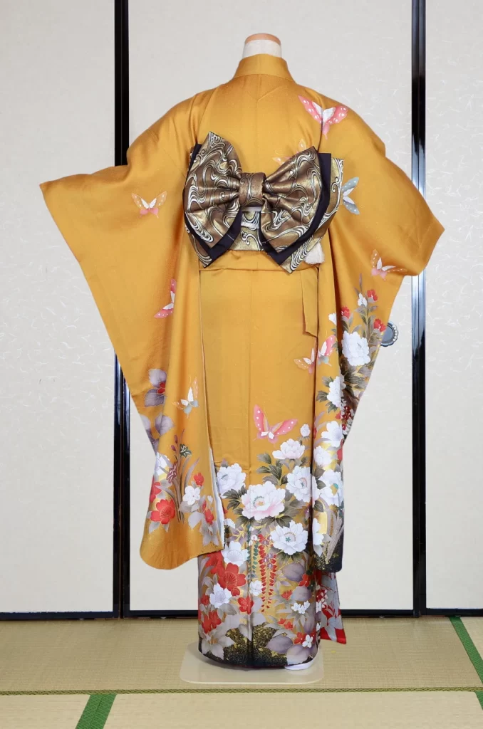 Furisode Kimono FK2-067 Dress Form