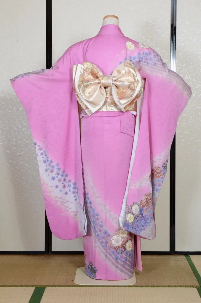 Furisode Kimono FK2-172 Dress Form