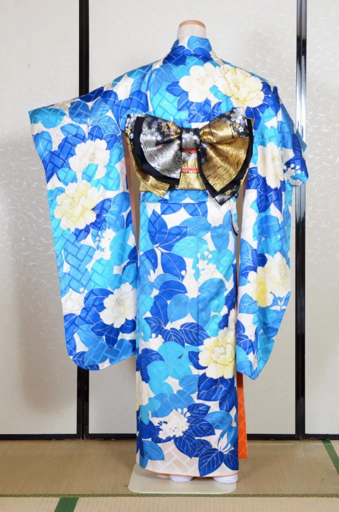 Furisode Kimono FK2-209 Dress Form