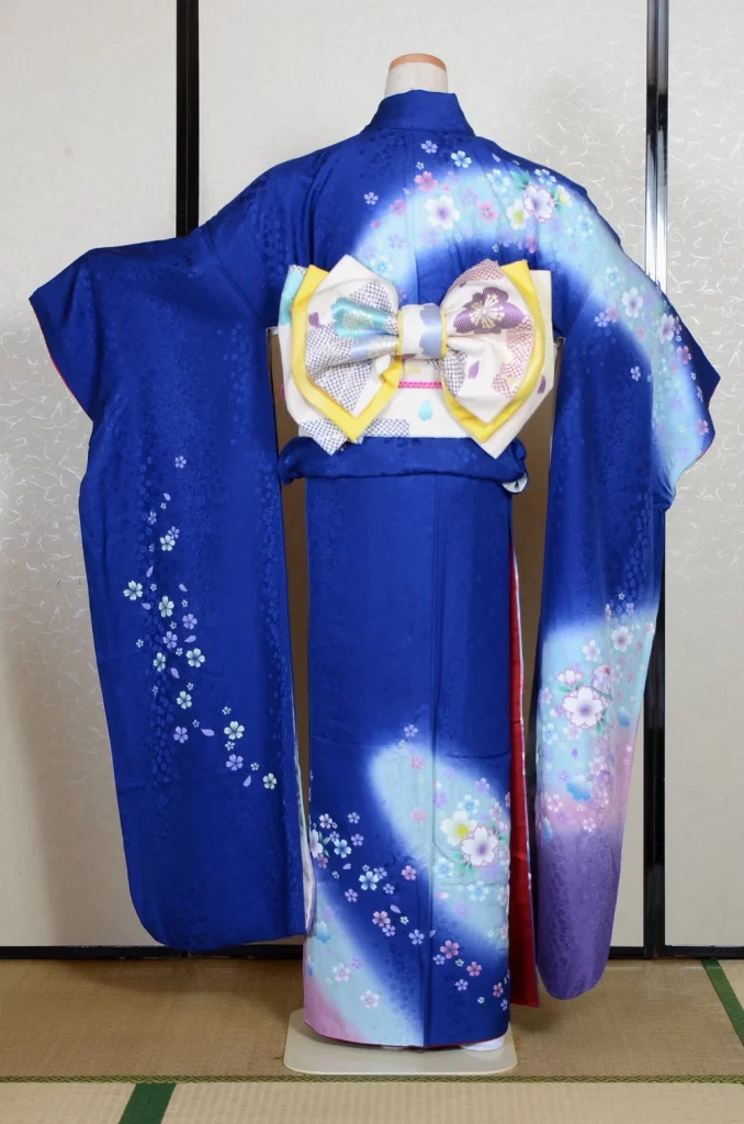 Furisode Kimono FK2-216 Dress Form