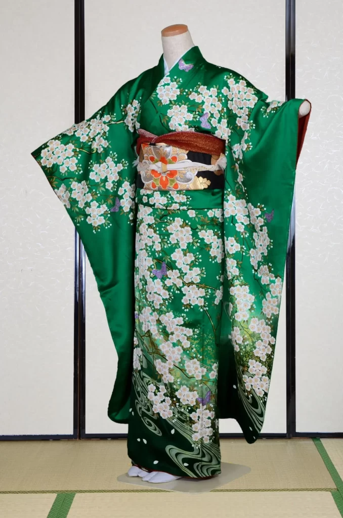Furisode Kimono FK2-225 Dress Form