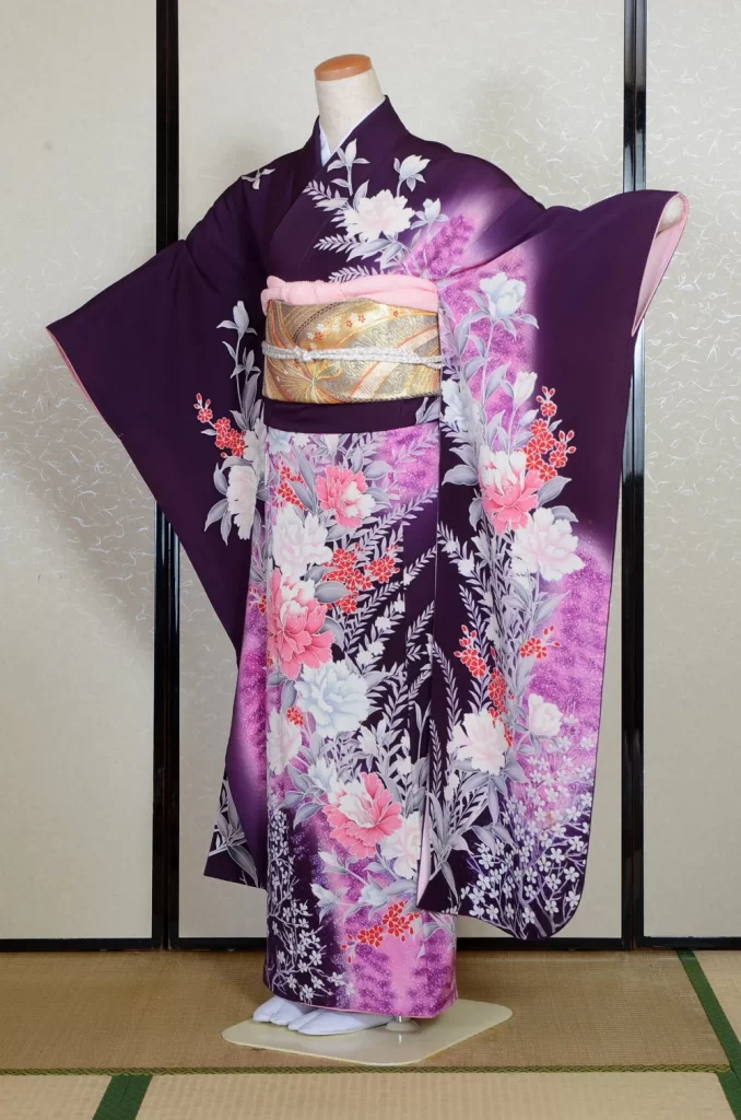 Furisode Kimono FK2-244 Dress Form