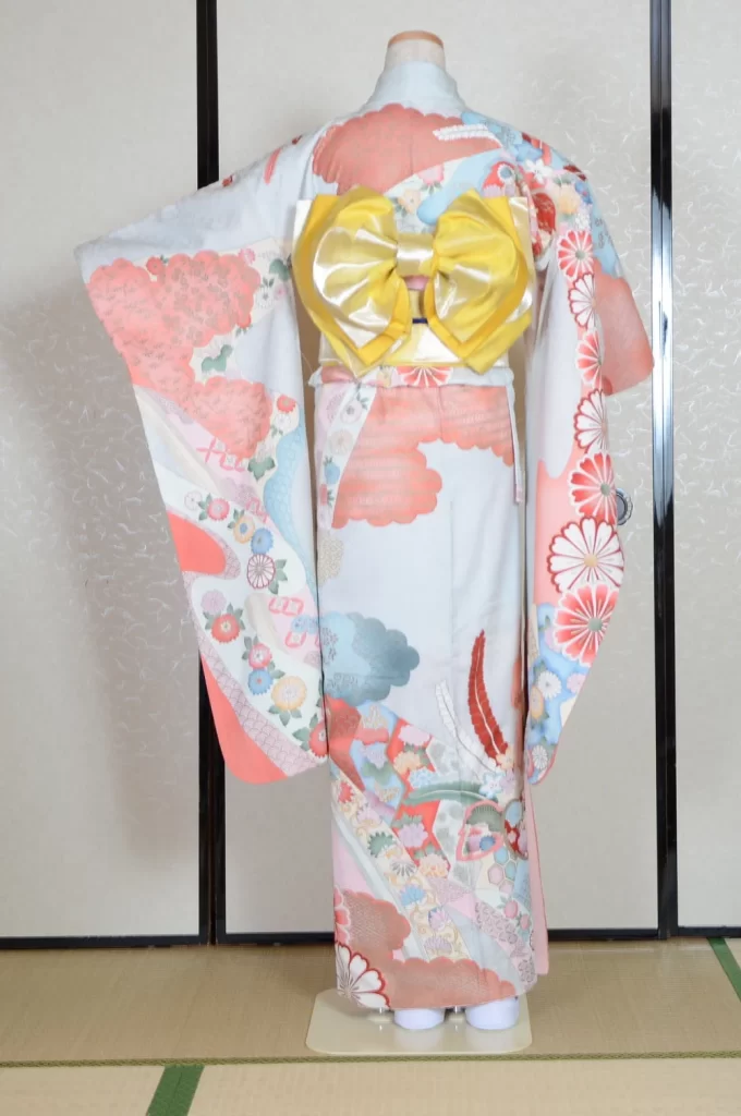 Furisode Kimono FK1-558 Dress Form