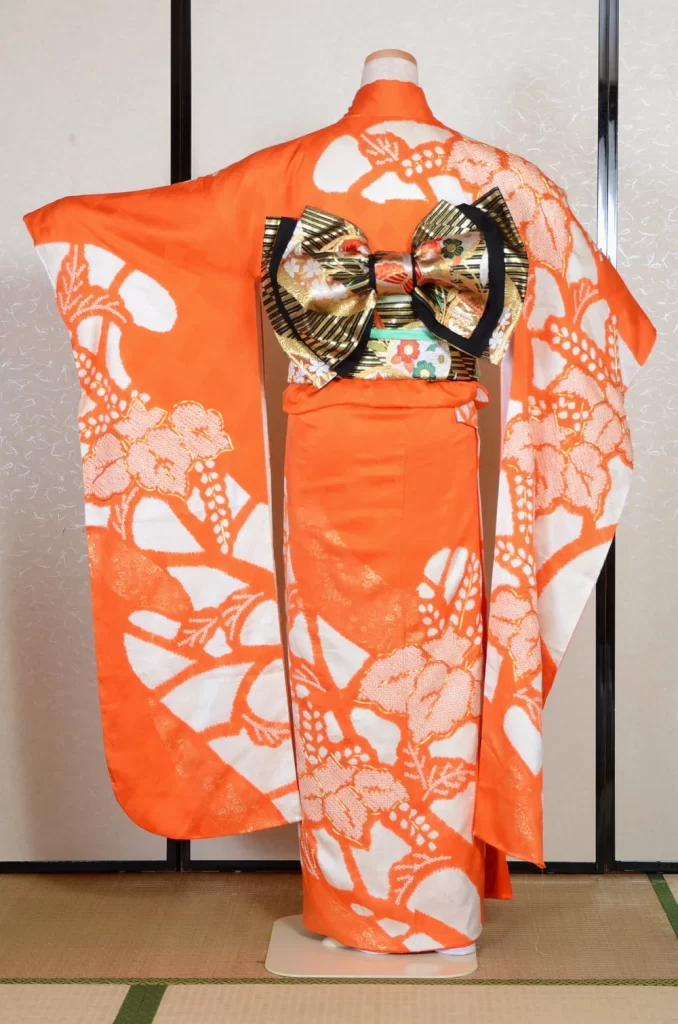 Furisode Kimono FK2-261 Dress Form