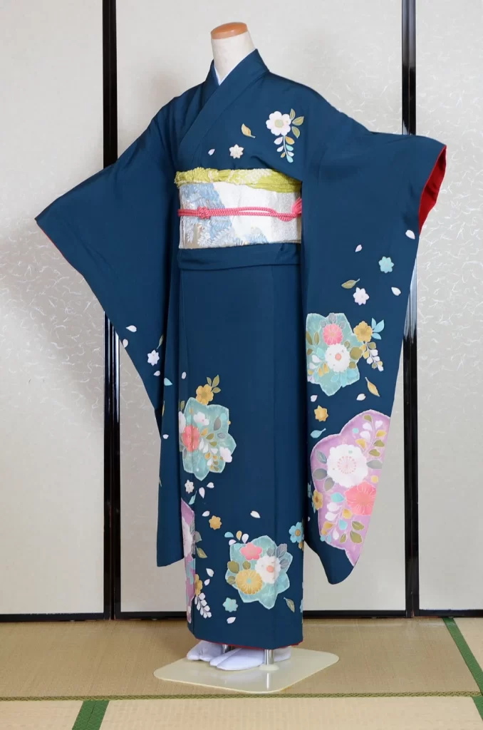 Furisode Kimono FK1-745 Dress Form