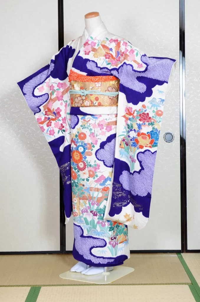 Furisode Kimono FK1-690 Dress Form
