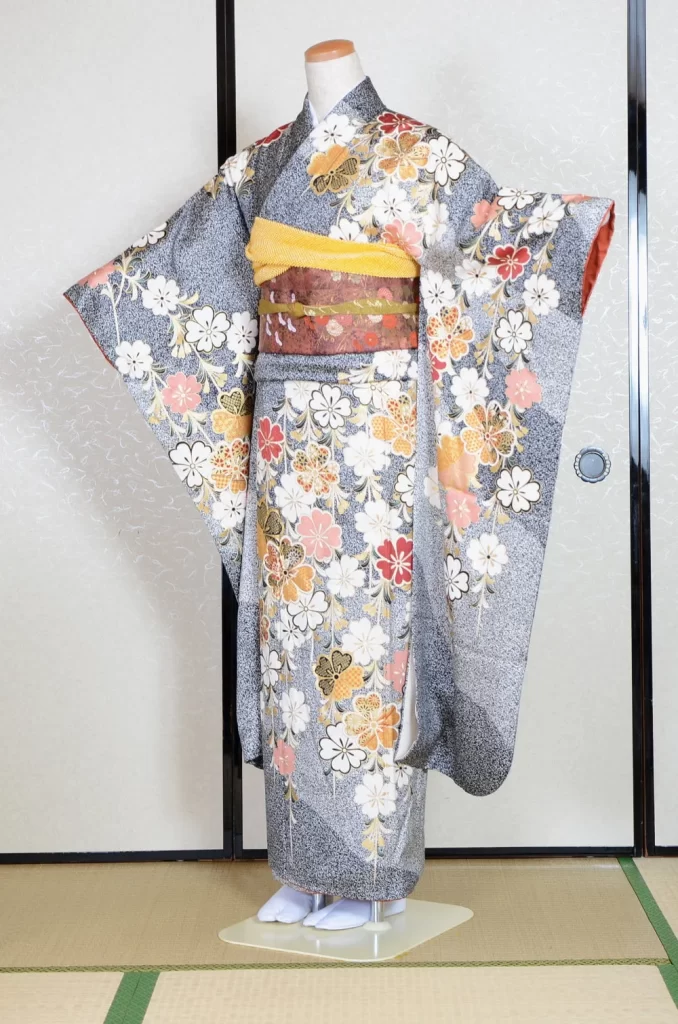 Furisode Kimono FK1-692 Dress Form