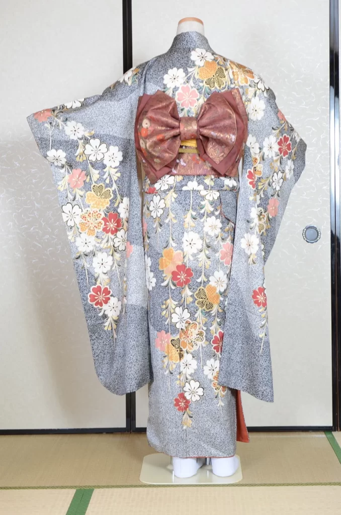 Furisode Kimono FK1-692 Dress Form