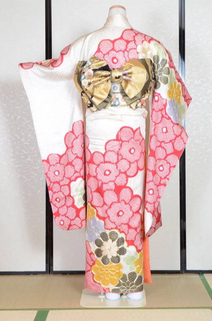Furisode Kimono FK1-724 Dress Form
