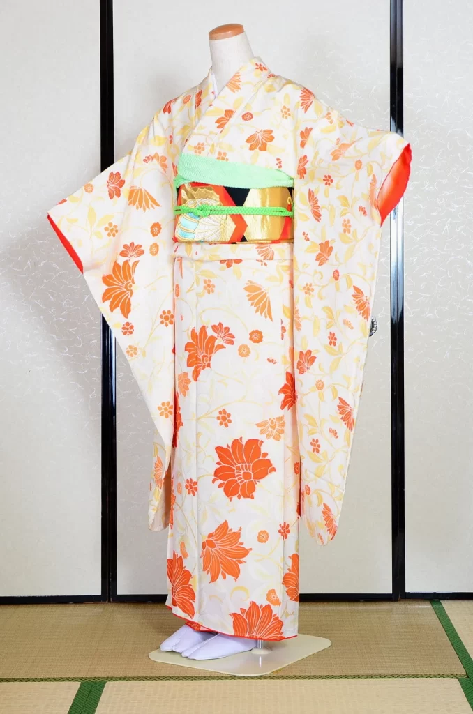 Furisode Kimono FK1-805 Dress Form