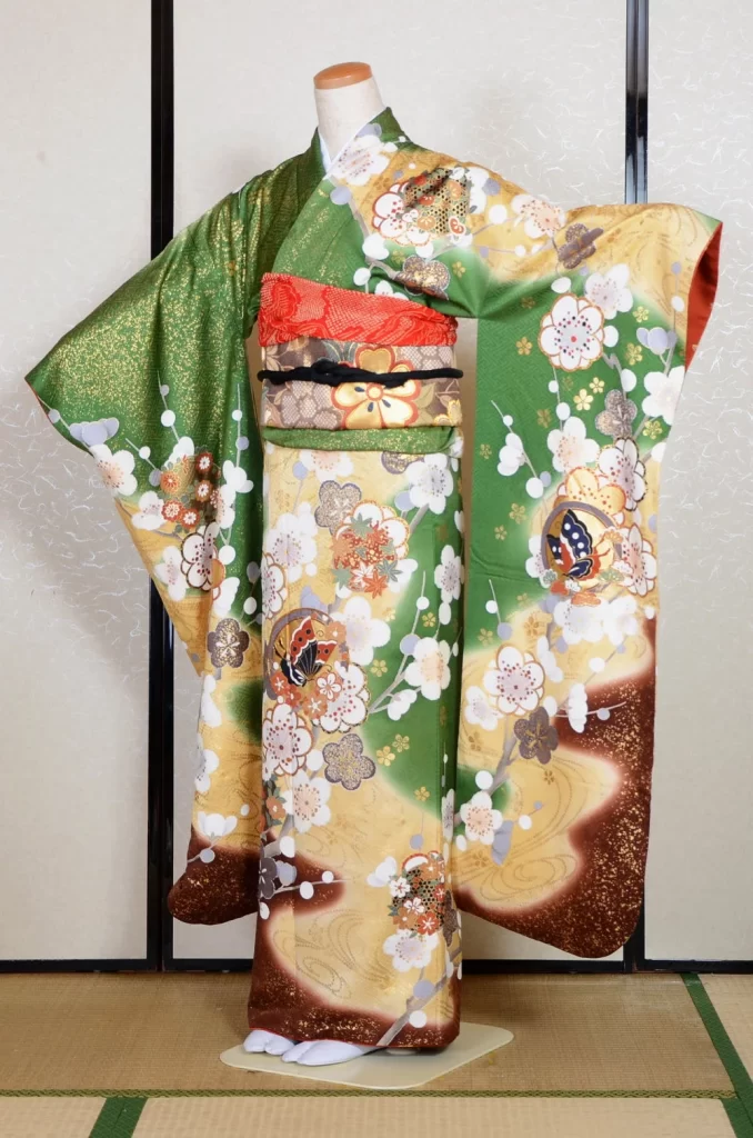 Furisode Kimono FK2-258 Dress Form