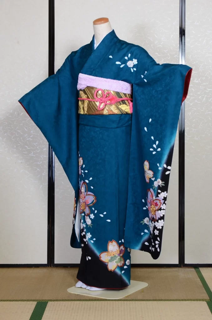 Furisode Kimono FK2-316 Dress Form