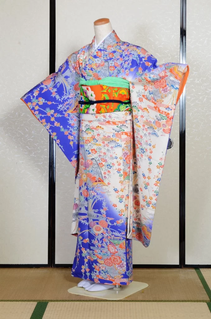 Furisode Kimono FK2-325 Dress Form