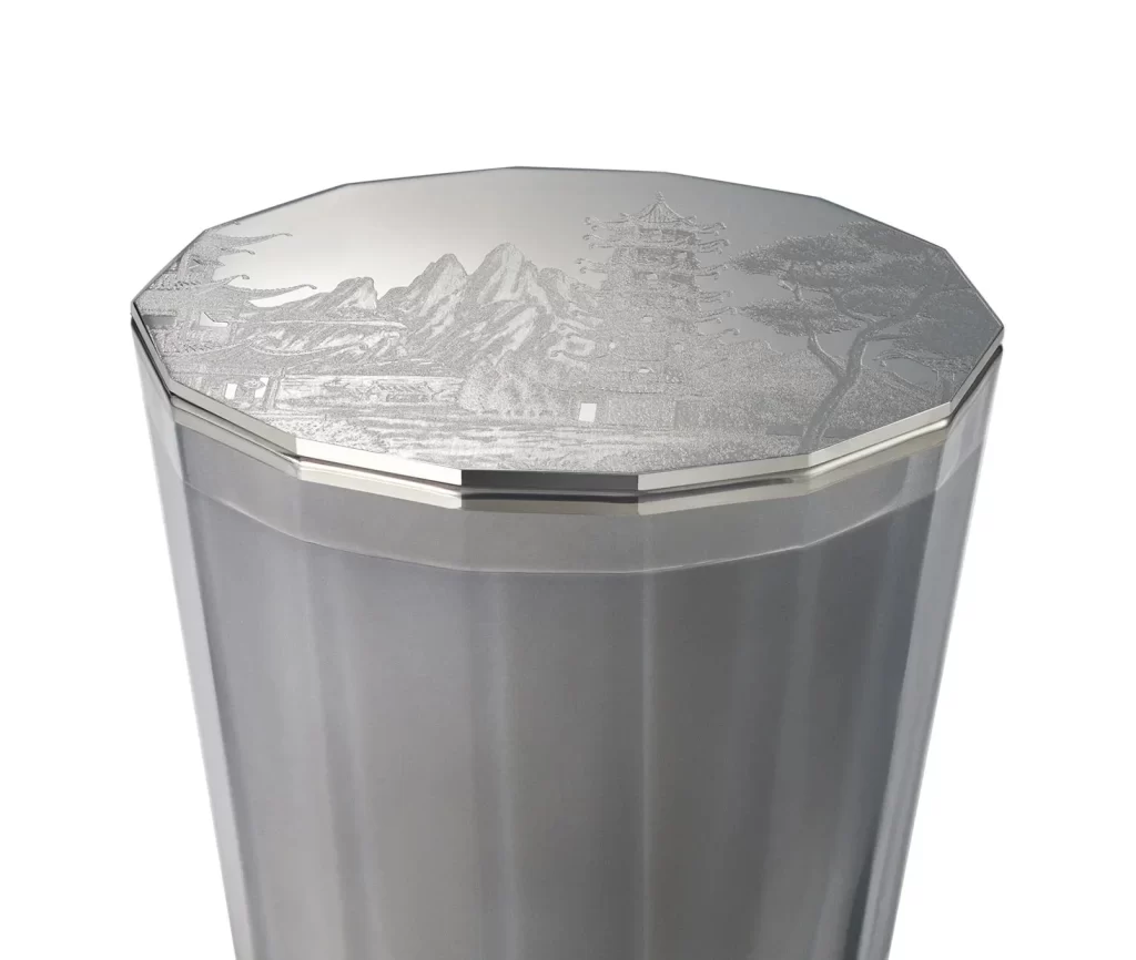 Nest New York VOYAGES Opulent Osmanthus 2-Wick (600g) Candle Packaging