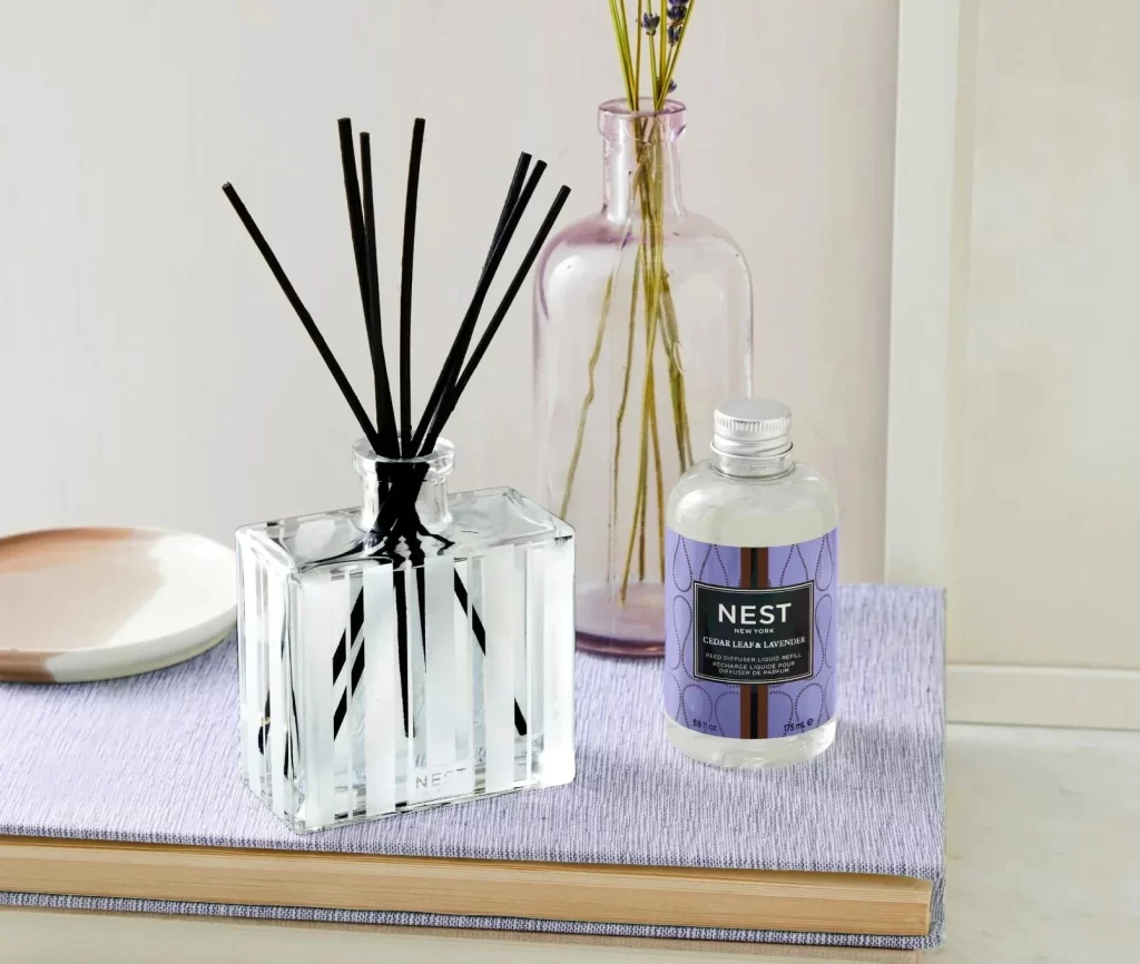 Nest New York Cedar Leaf Lavender Liquid Diffuser Packaging