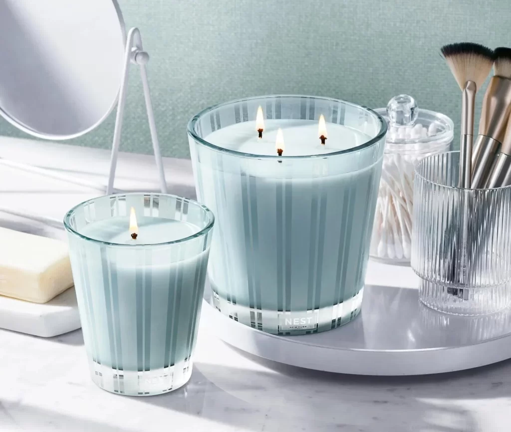 Nest New York Driftwood Chamomile 3-Wick Candle Packaging
