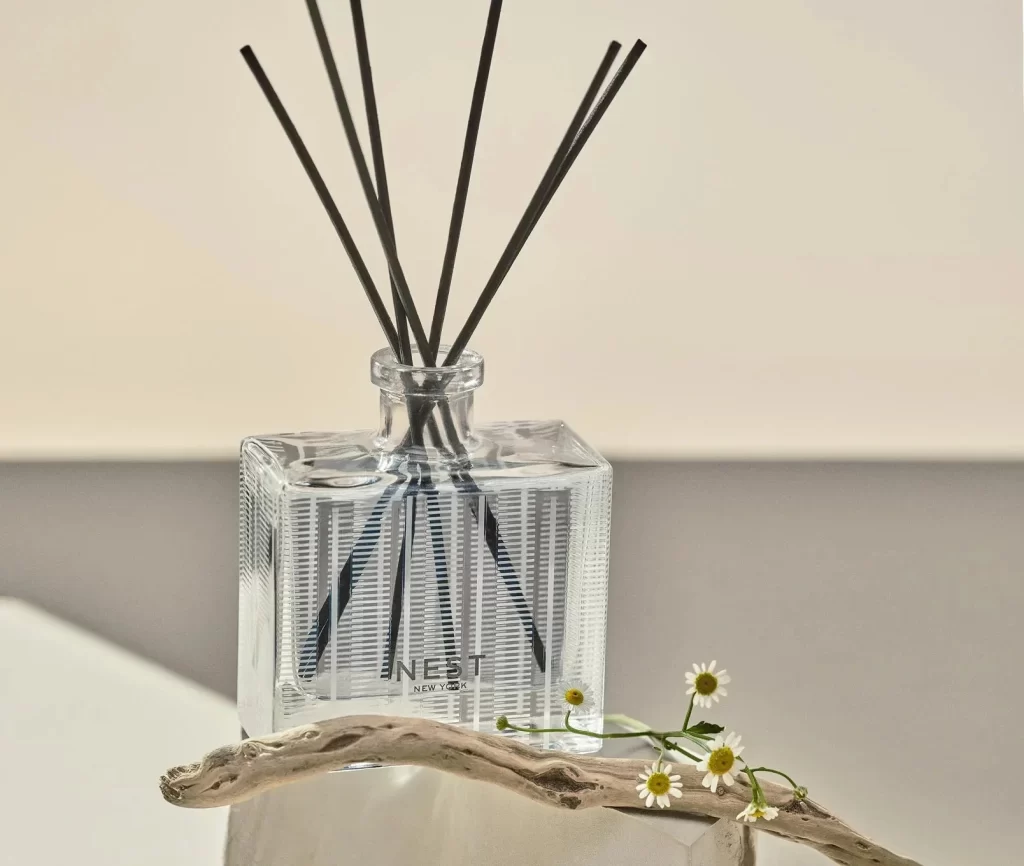Nest New York Driftwood Chamomile Diffuser Packaging