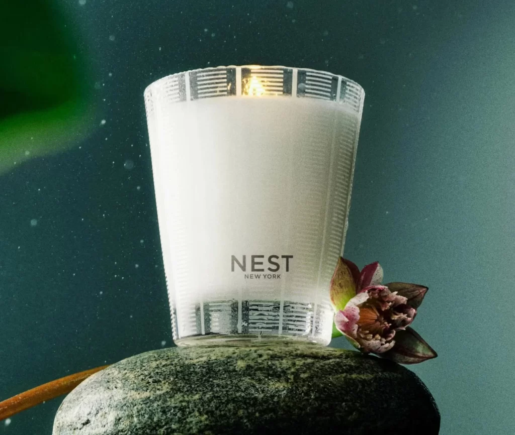Nest New York Forest Rain Classic Candle Packaging