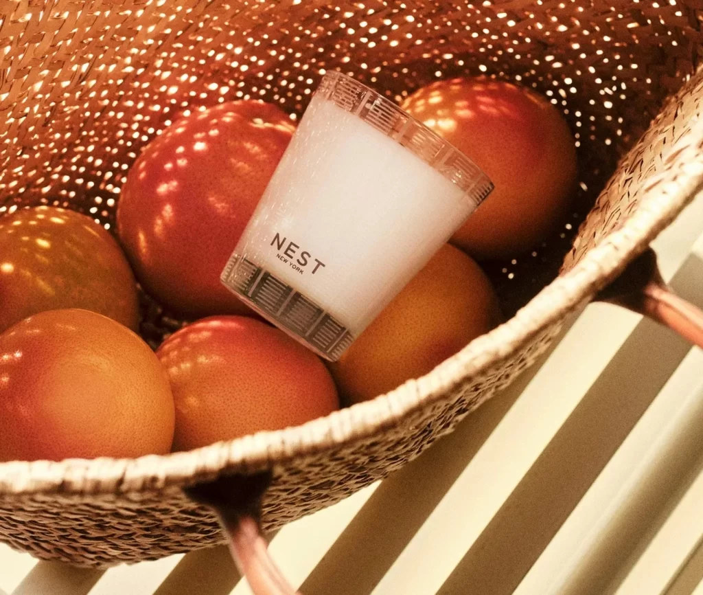 Nest New York Grapefruit Classic Candle Packaging