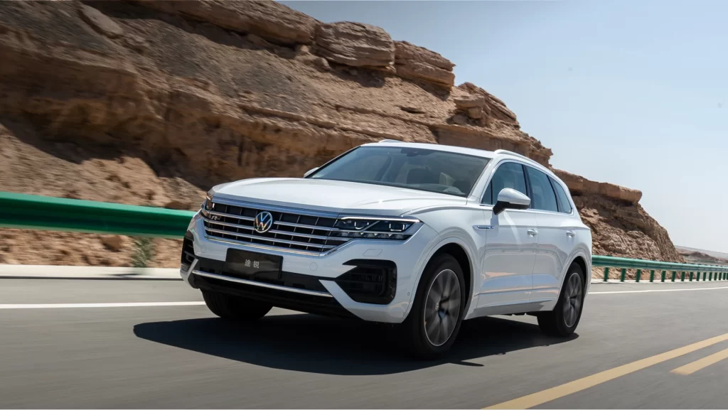Volkswagen SUV Driving Scene Car Photography