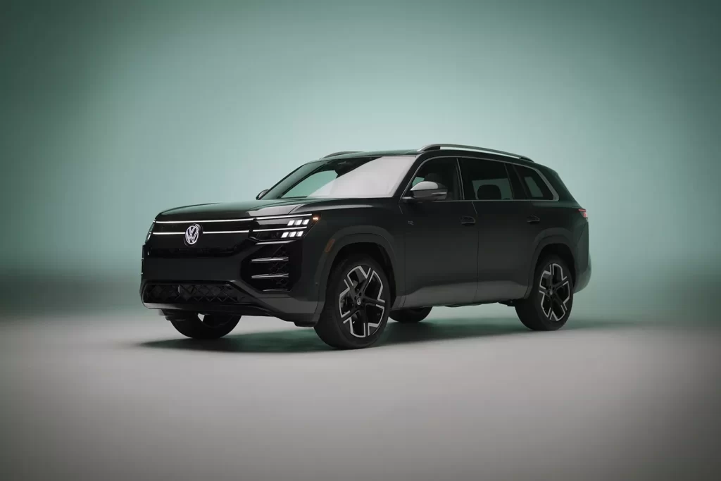 Volkswagen VW Atlas Front View Car Photography