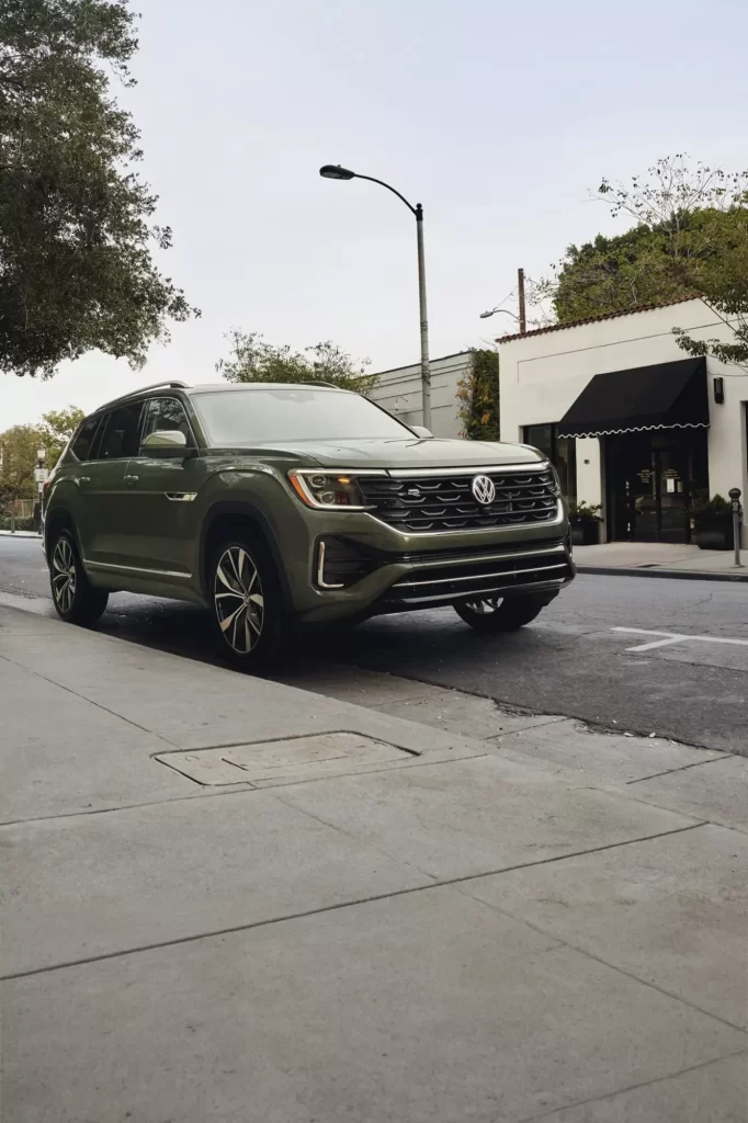 Volkswagen VW Atlas Car Photography
