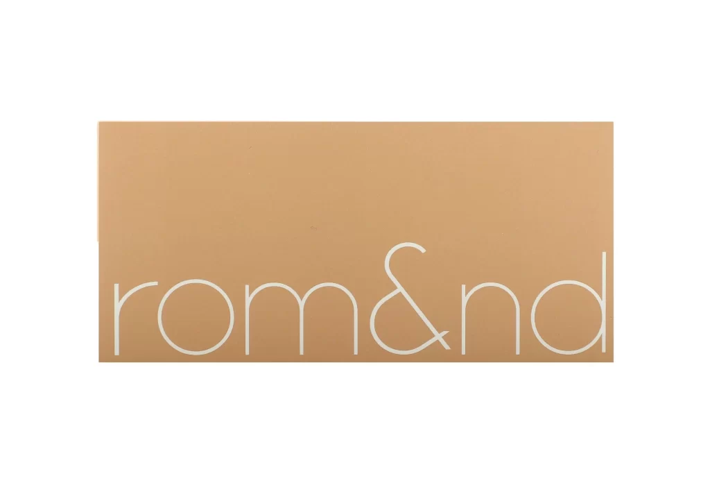 romnd Better Than Palette 02 Mahogany Garden 7.5 g Packaging