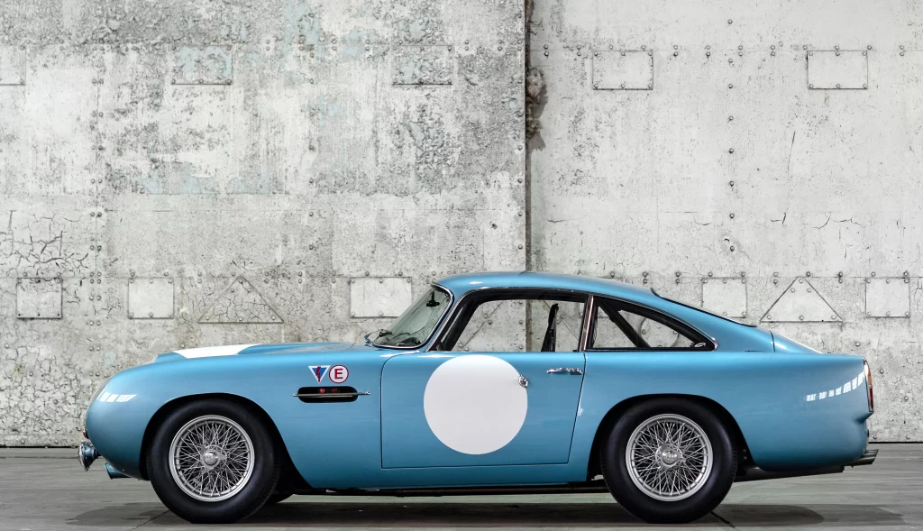 Aston Martin DB5 Classic Side View