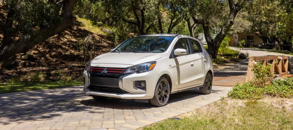 Mitsubishi Mirage City Road Drive